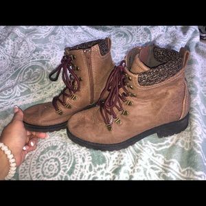 Casual Booties! 🤎